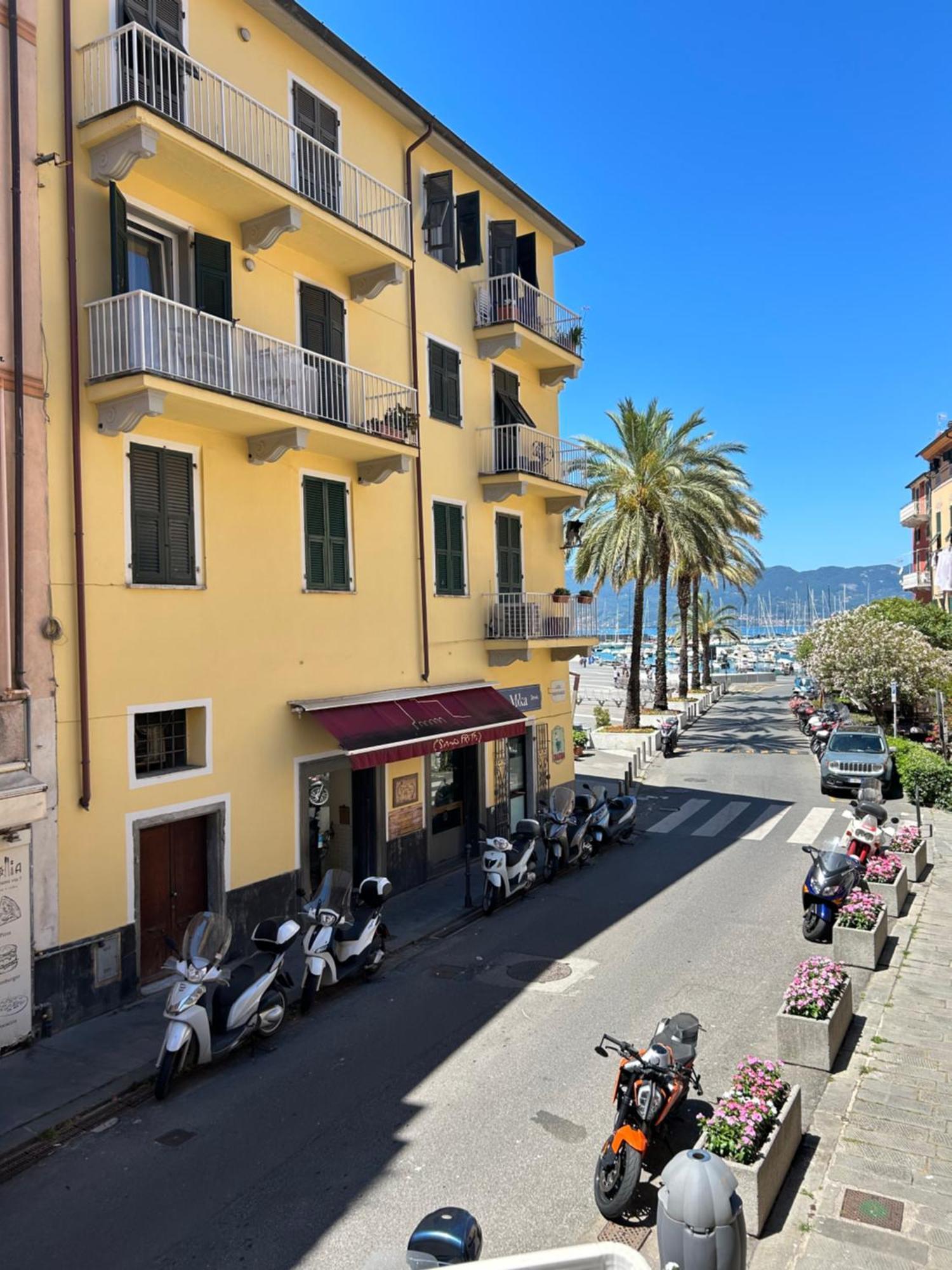 Central Seaview Apartment Lerici Buitenkant foto